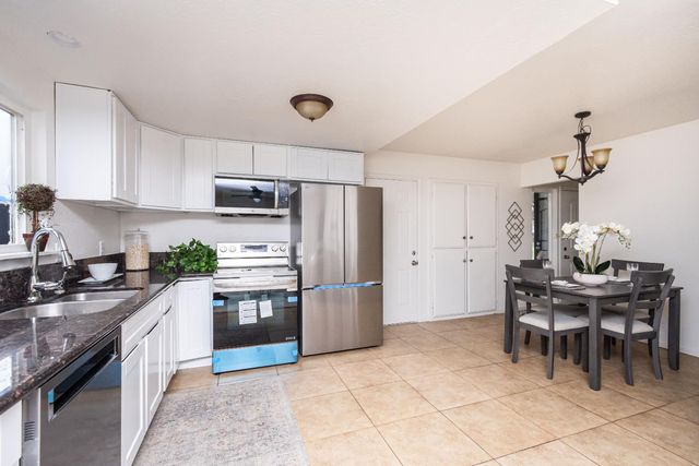 6613 Mirwood Ct, Orangevale, CA 95662