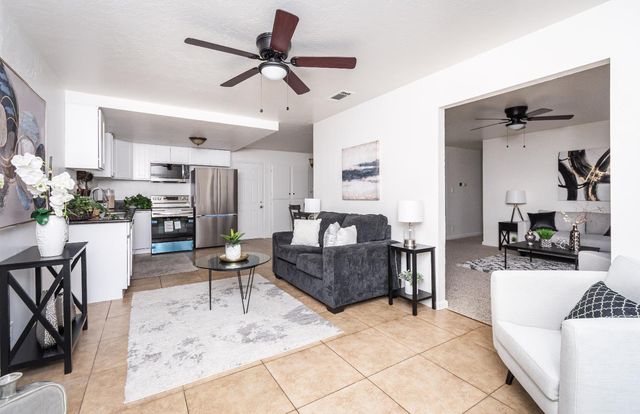 6613 Mirwood Ct, Orangevale, CA 95662