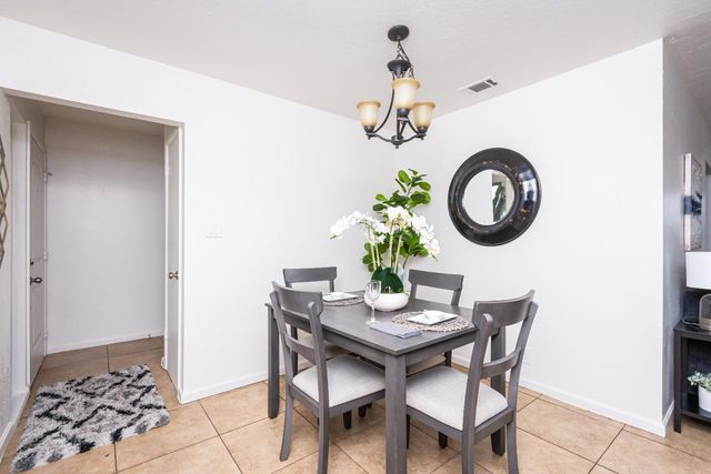 6613 Mirwood Ct, Orangevale, CA 95662