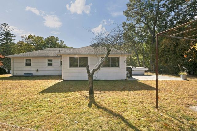 51 Fay Rd, Dedham, MA 02026