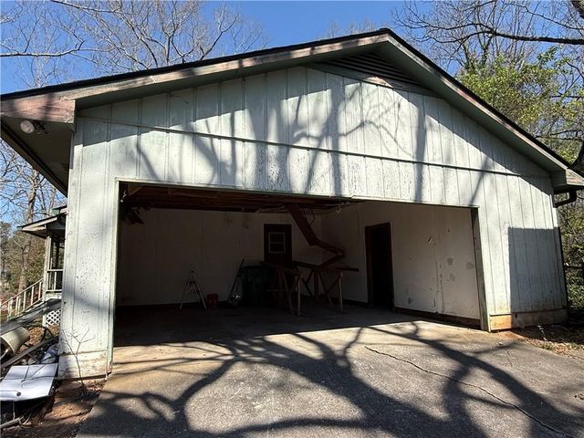 375 Strickland Road, Alpharetta, GA 30004