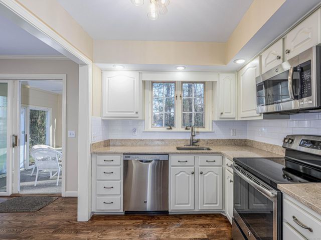 3 Essex Lane 3, Madison, CT 06443