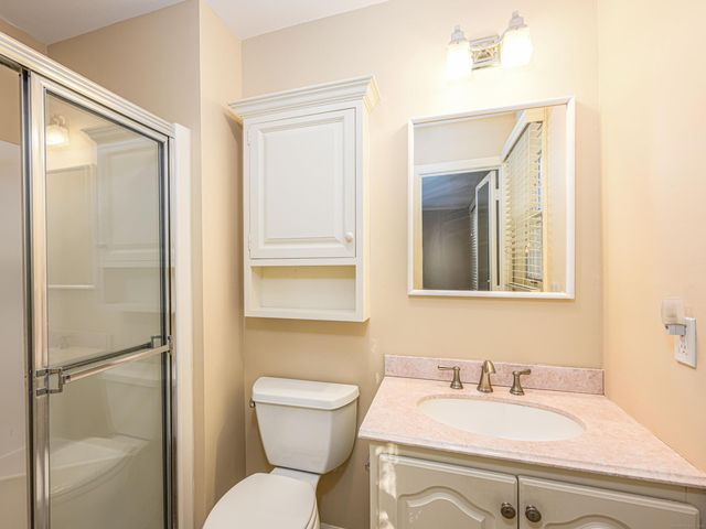 3 Essex Lane 3, Madison, CT 06443