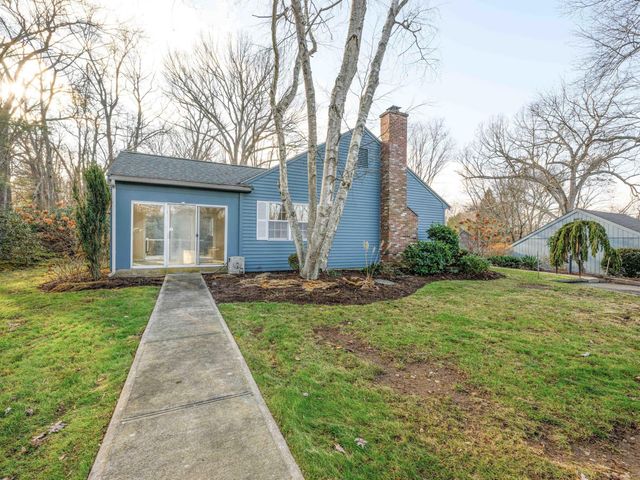 3 Essex Lane 3, Madison, CT 06443