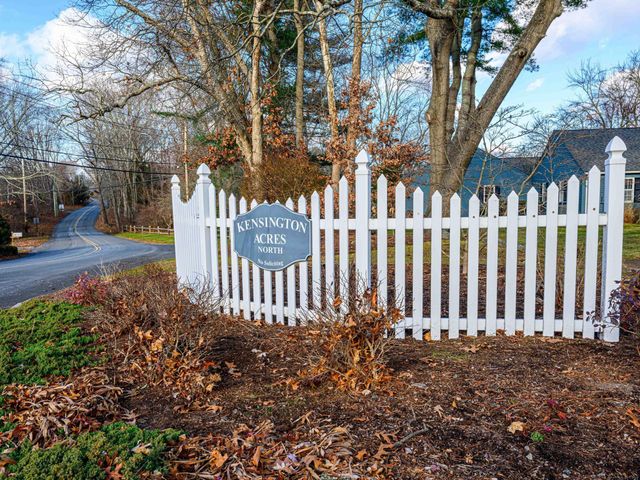 3 Essex Lane 3, Madison, CT 06443