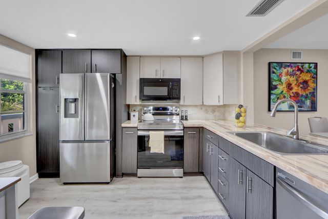 2504 Antigua Terrace B3, Coconut Creek, FL 33066