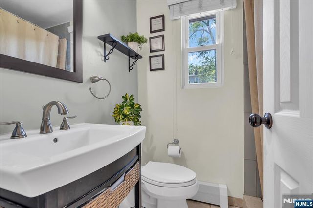 519 Ryeside Avenue, New Milford, NJ 07646