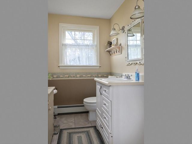 59 Spice Bush Trail, Narragansett, RI 02882