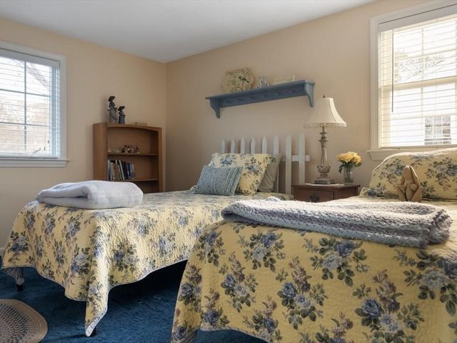 59 Spice Bush Trail, Narragansett, RI 02882