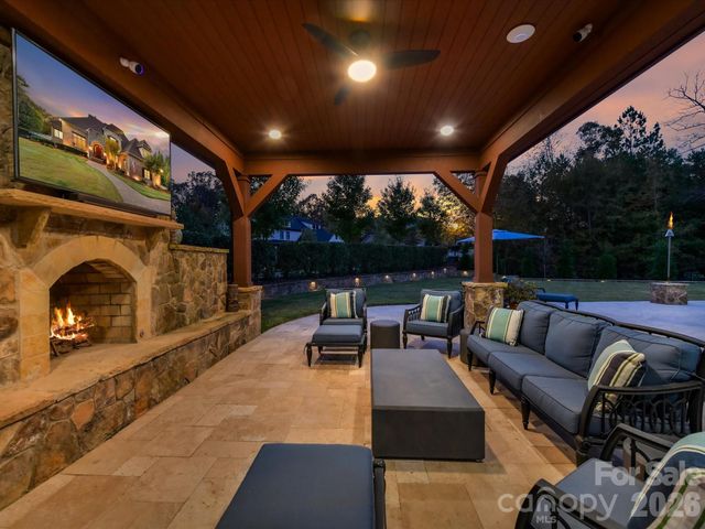 1526 Hawkstone Drive, Waxhaw, NC 28173