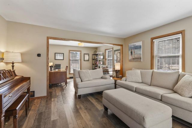 W318S3638 Perkins ROAD, Waukesha, WI 53189