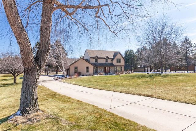 W318S3638 Perkins ROAD, Waukesha, WI 53189