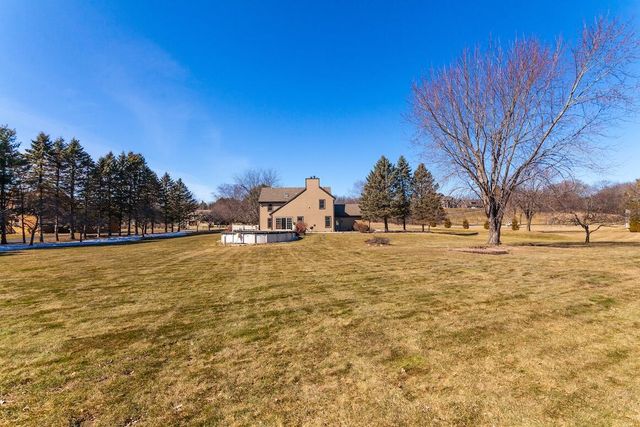 W318S3638 Perkins ROAD, Waukesha, WI 53189