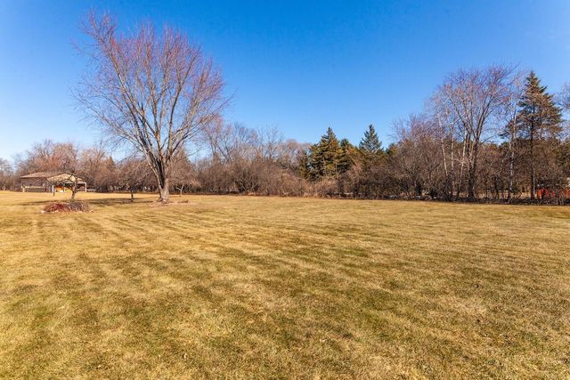 W318S3638 Perkins ROAD, Waukesha, WI 53189