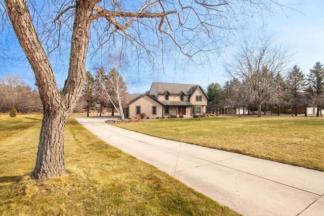 W318S3638 Perkins ROAD, Waukesha, WI 53189