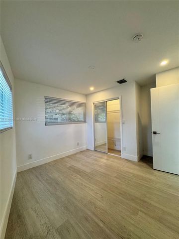 111 NW 7th Avenue, Dania Beach, FL 33004