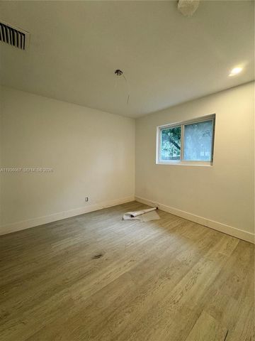 111 NW 7th Avenue, Dania Beach, FL 33004