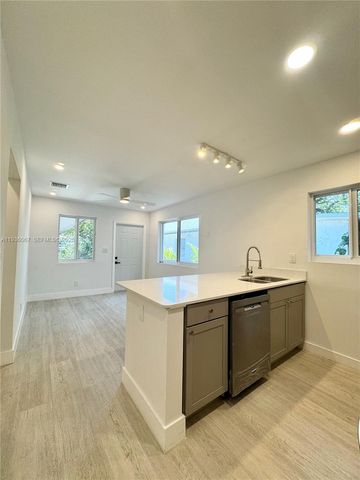 111 NW 7th Avenue, Dania Beach, FL 33004