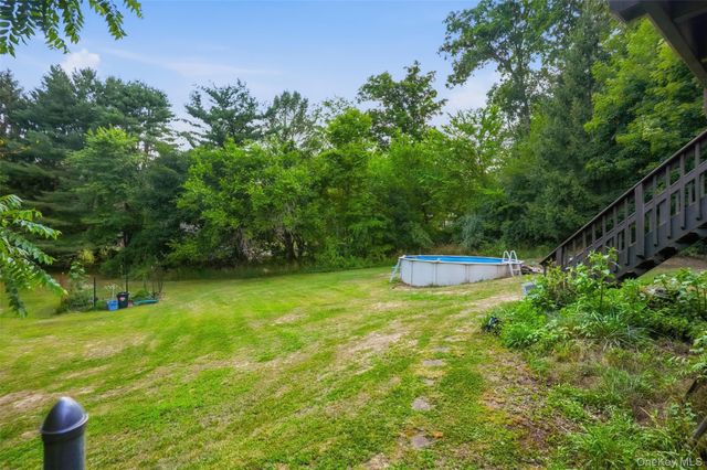 4 Riverside Drive, Pine Bush, NY 12566