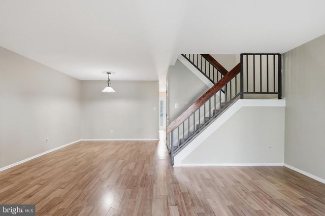 175 MONROE CT, Holland, PA 18966