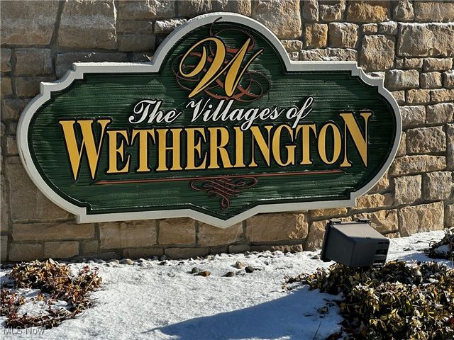 2452 Barrington Way 424, Wooster, OH 44691