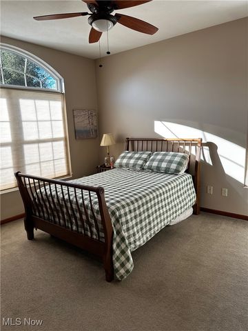 2452 Barrington Way 424, Wooster, OH 44691