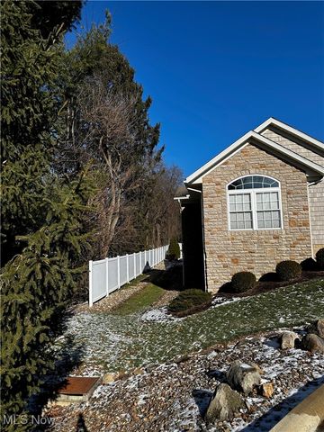 2452 Barrington Way 424, Wooster, OH 44691