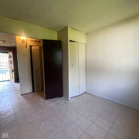 476 Carol Drive, Greenwood, IN 46143