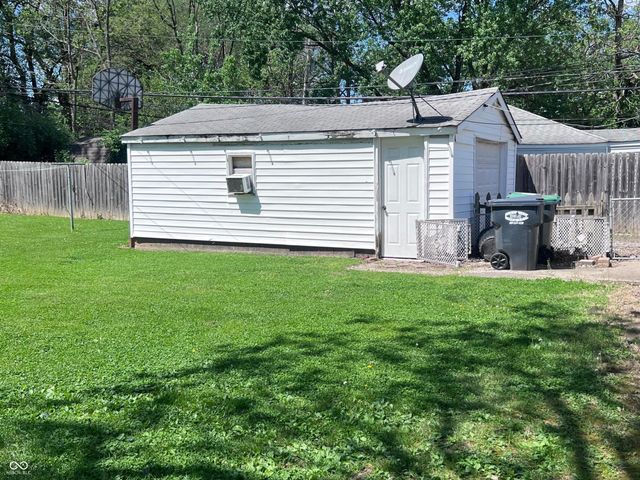 476 Carol Drive, Greenwood, IN 46143