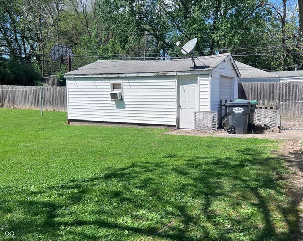 476 Carol Drive, Greenwood, IN 46143