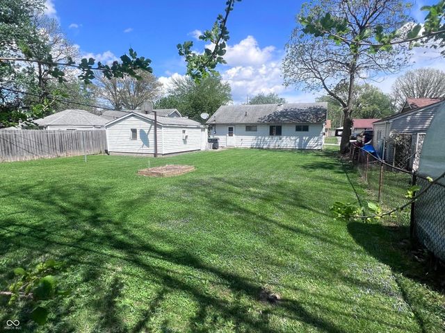 476 Carol Drive, Greenwood, IN 46143
