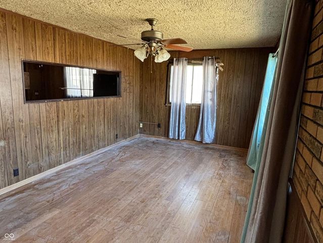 476 Carol Drive, Greenwood, IN 46143