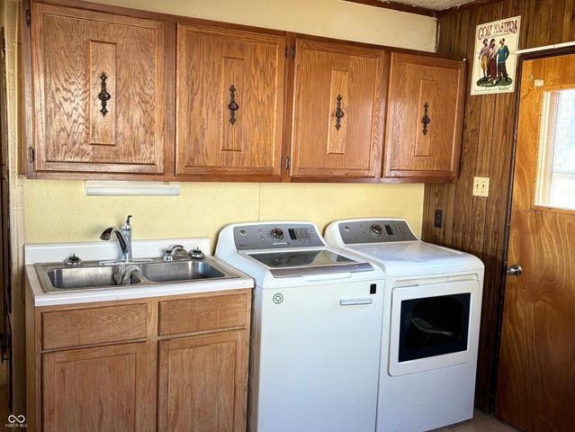 476 Carol Drive, Greenwood, IN 46143