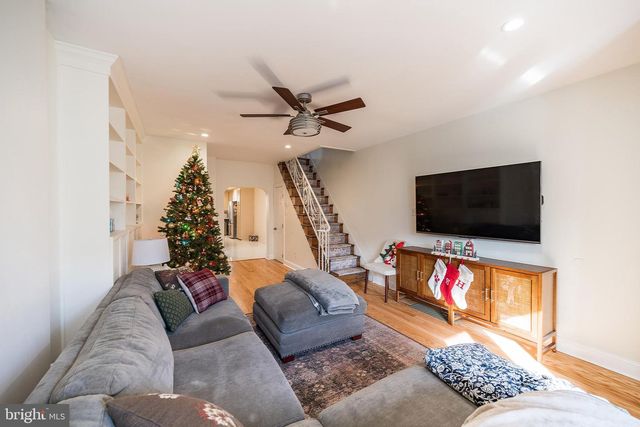 2978 E THOMPSON ST, Philadelphia, PA 19134