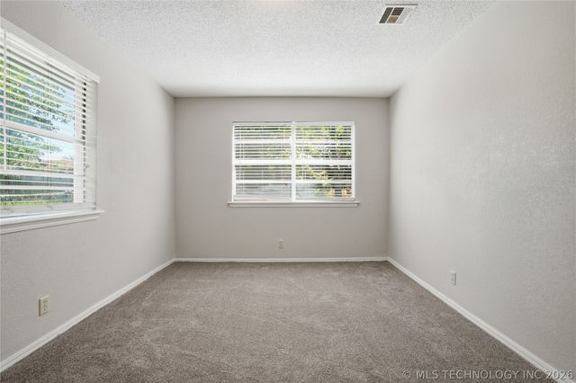 1636 S Pine Avenue, Broken Arrow, OK 74012
