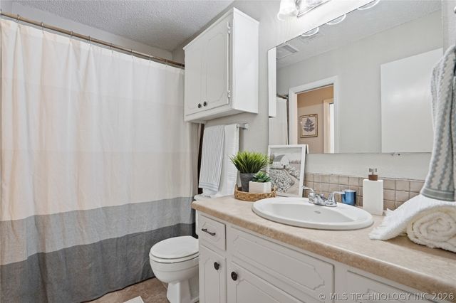 1636 S Pine Avenue, Broken Arrow, OK 74012