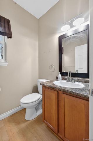 9399 Oakdale Street, Clay, MI 48001