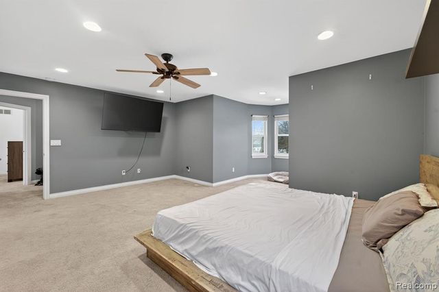 9399 Oakdale Street, Clay, MI 48001