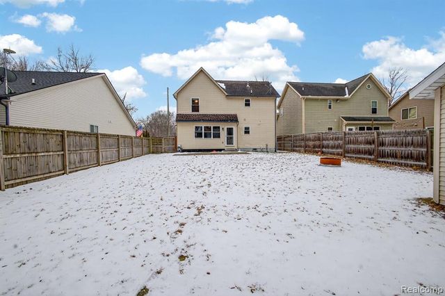 9399 Oakdale Street, Clay, MI 48001