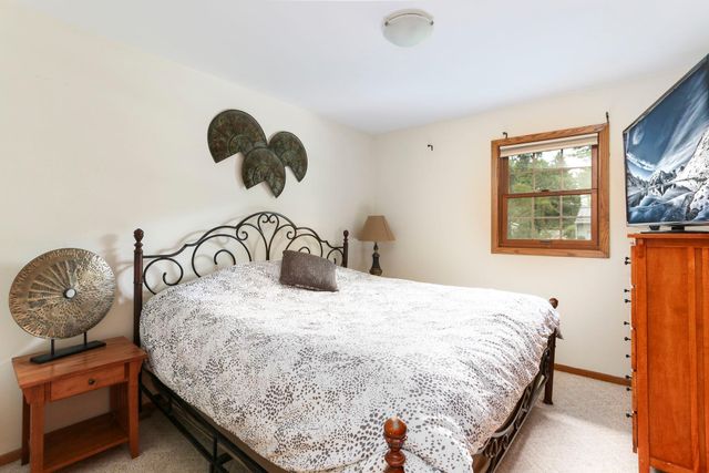 622 Sunset Lane, River Falls, WI 54022