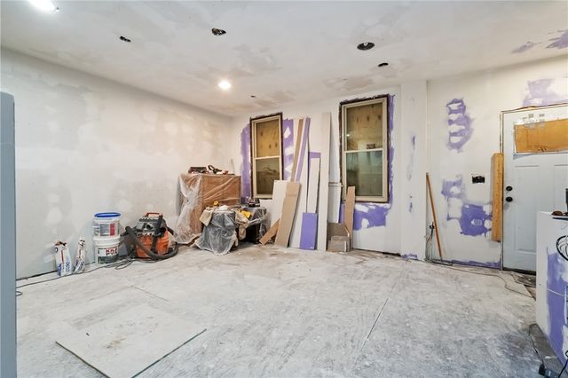 5149 Hillcrest St, Garfield, PA 15224