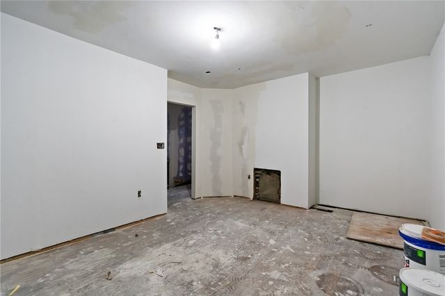 5149 Hillcrest St, Garfield, PA 15224