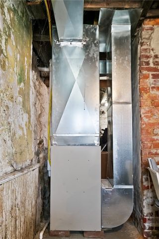 5149 Hillcrest St, Garfield, PA 15224