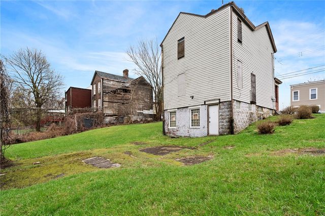 5149 Hillcrest St, Garfield, PA 15224