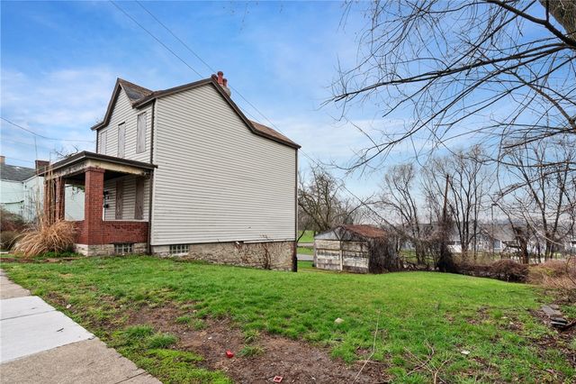 5149 Hillcrest St, Garfield, PA 15224