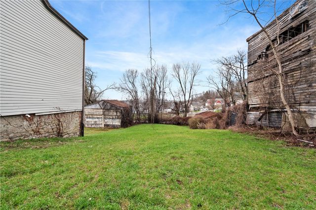 5149 Hillcrest St, Garfield, PA 15224