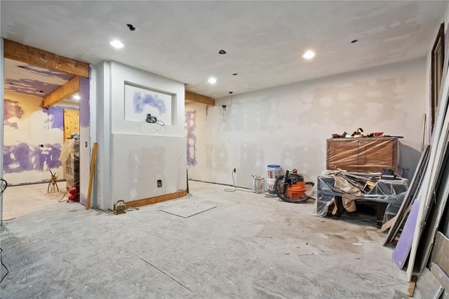 5149 Hillcrest St, Garfield, PA 15224