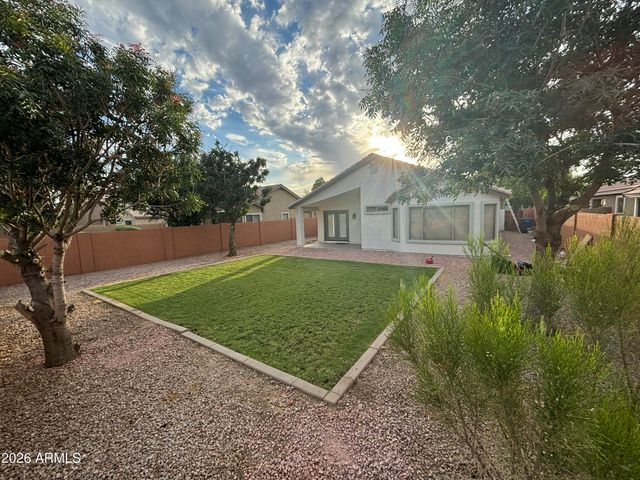 3566 S SETON Avenue, Gilbert, AZ 85297