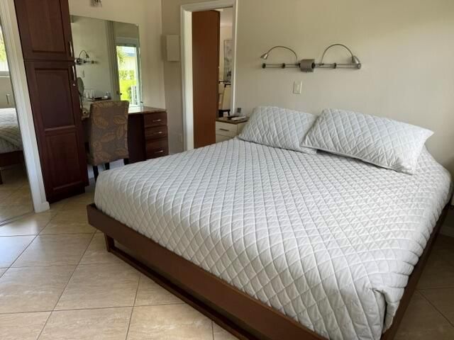 223 S FEDERAL Highway 17, Dania Beach, FL 33004
