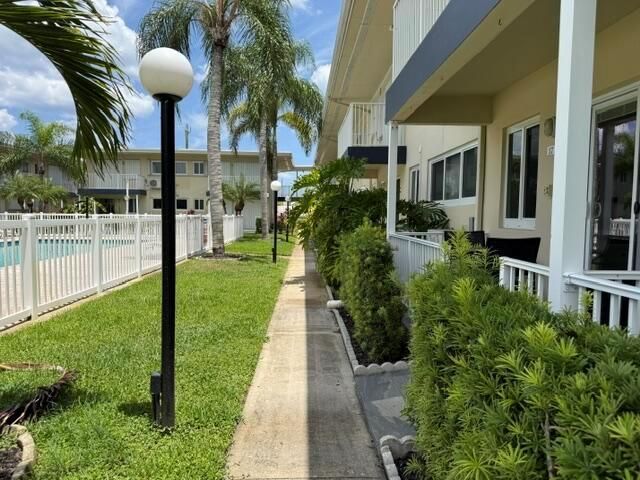 223 S FEDERAL Highway 17, Dania Beach, FL 33004